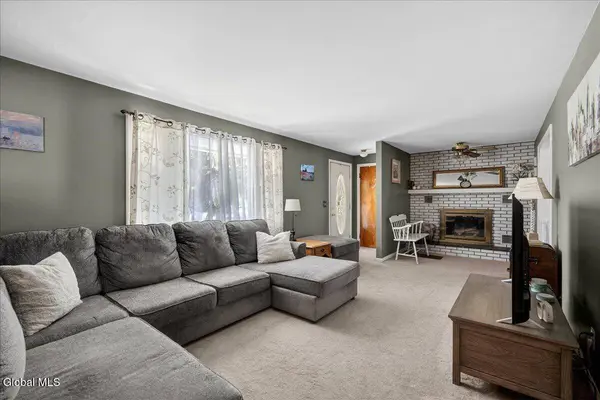 319 Dixon Road, Queensbury, NY 12804