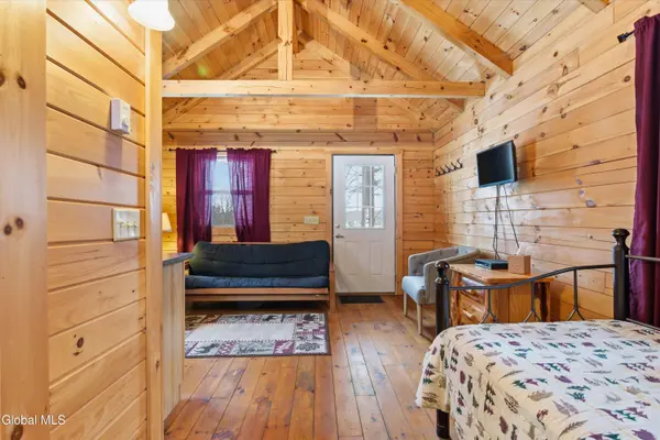 L4.2-4.4 US-9, Schroon Lake, NY 12870
