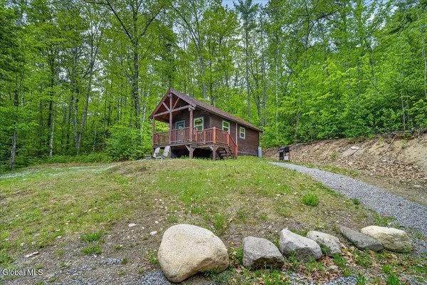L4.2-4.4 US-9, Schroon Lake, NY 12870