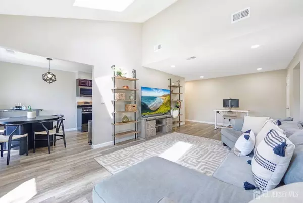 715 Peach ST, Avenel, NJ 07001