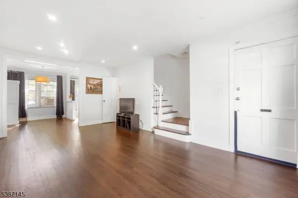 36A Meadowbrook Pl, Maplewood Twp., NJ 07040