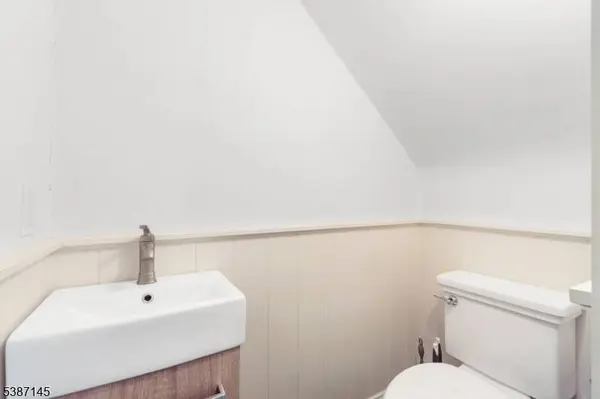 36A Meadowbrook Pl, Maplewood Twp., NJ 07040