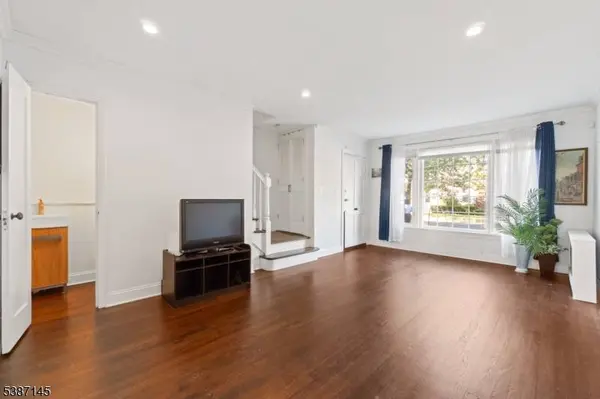 36A Meadowbrook Pl, Maplewood Twp., NJ 07040