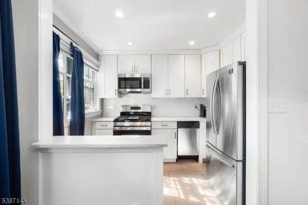 36A Meadowbrook Pl, Maplewood Twp., NJ 07040