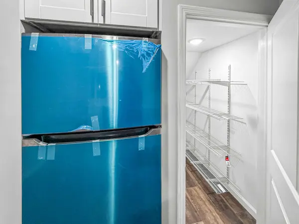 889 S 17th St #Apt 1, Newark, NJ 07108-1136