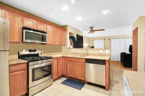 140 Lawrence ST, New Brunswick, NJ 08901
