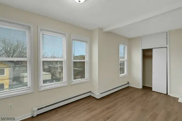 496 21St St, Apt 2 #2, Irvington Twp., NJ 07111