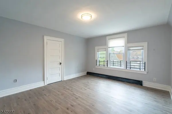 105 Shepard Ave, Apt 3 #3, East Orange City, NJ 07018