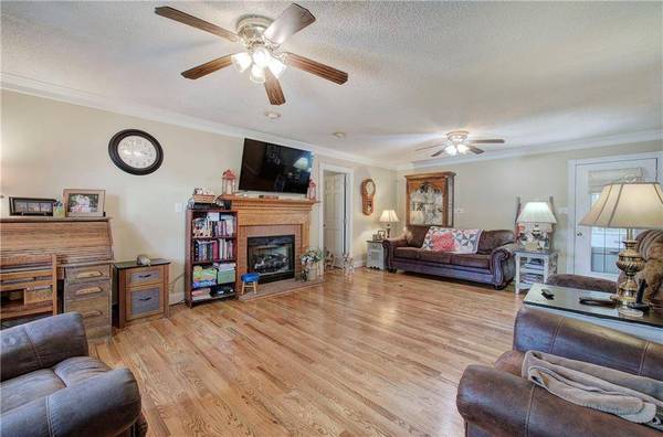 15 Moores Spring RD, Kingston, GA 30145