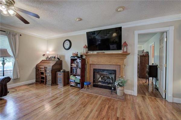 15 Moores Spring RD, Kingston, GA 30145