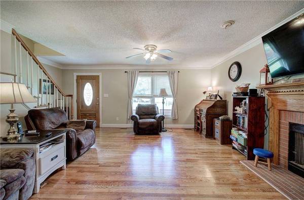 15 Moores Spring RD, Kingston, GA 30145