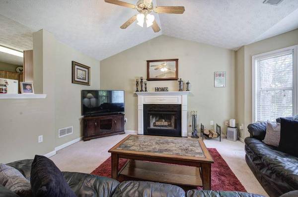 1047 Taso TRL, Acworth, GA 30101
