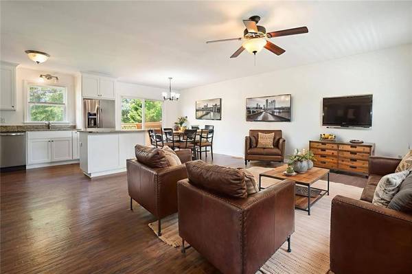 18 Saddle LN NW, Cartersville, GA 30121