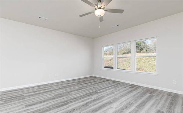 3983 Hidden River LN #3983, Oakwood, GA 30566