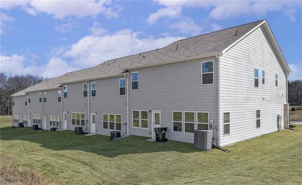 3983 Hidden River LN #3983, Oakwood, GA 30566