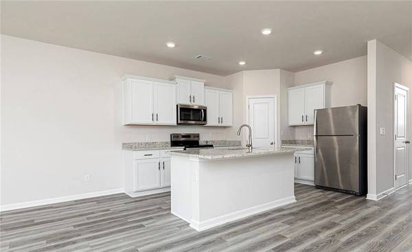 3983 Hidden River LN #3983, Oakwood, GA 30566