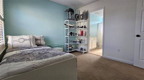 13030 CRABAPPLE LAKE DR, Roswell, GA 30076