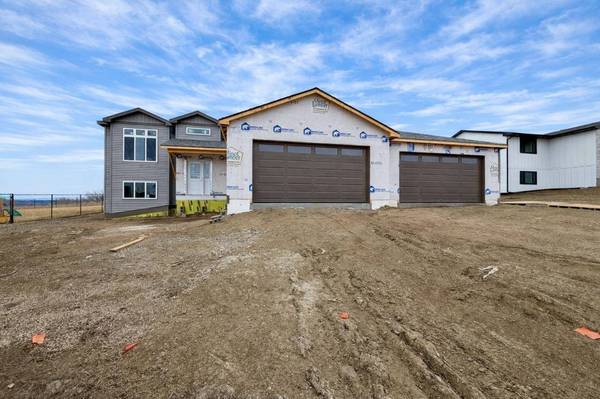 2301 Johnson St., Burlington, ND 58722