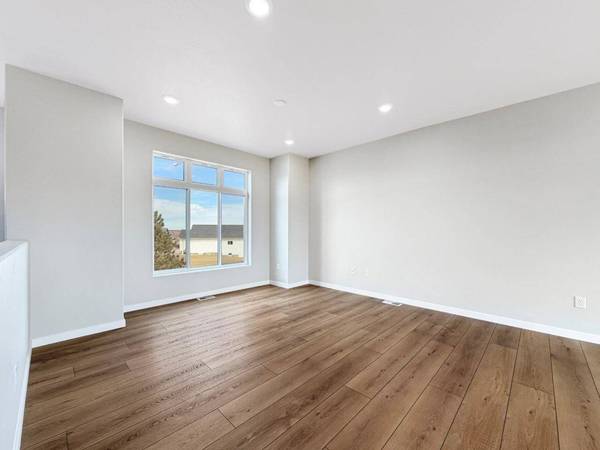 2301 Johnson St., Burlington, ND 58722