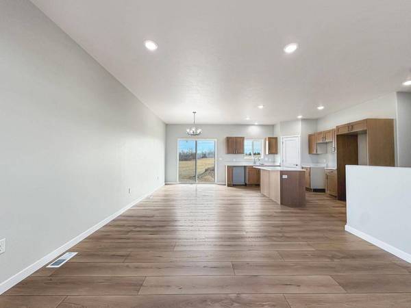 2301 Johnson St., Burlington, ND 58722