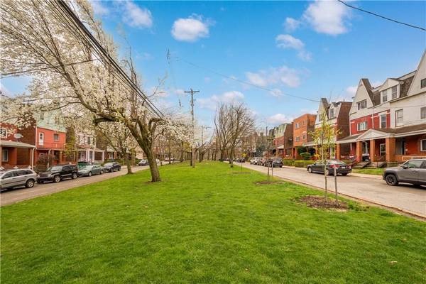 18 Oakland Sq, Oakland, PA 15213