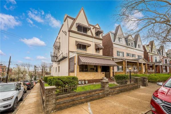 18 Oakland Sq, Oakland, PA 15213