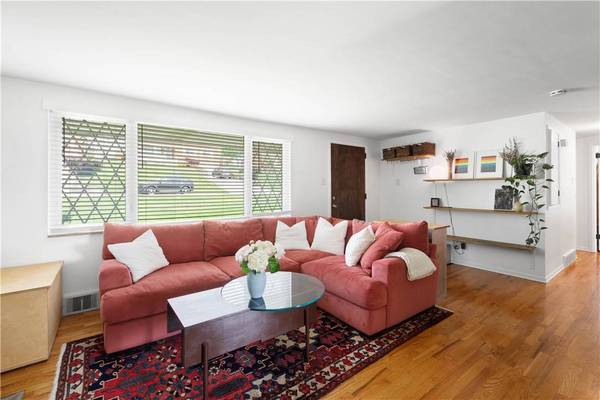 5129 Caste Dr, Whitehall, PA 15236