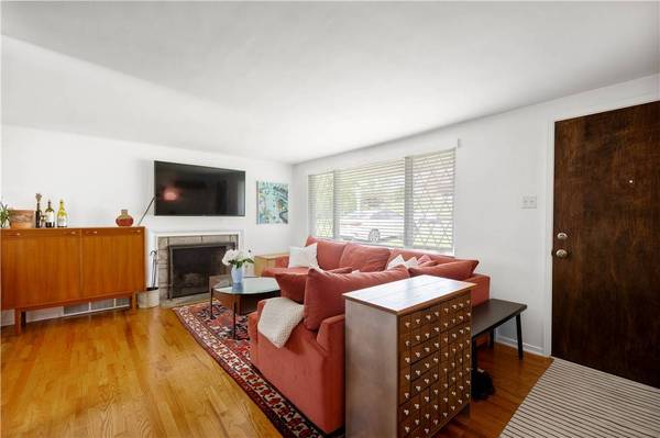 5129 Caste Dr, Whitehall, PA 15236