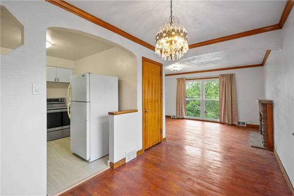 505 School St, West Mifflin, PA 15122