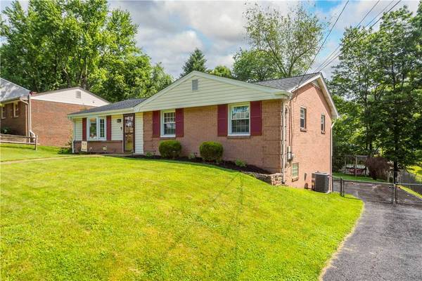 3100 Albine Dr, Shaler, PA 15116