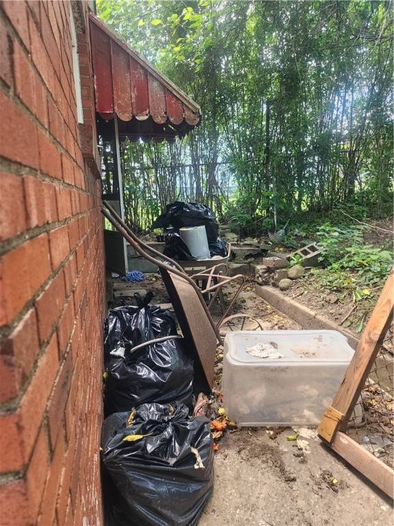 313 Linton St, Mckees Rocks, PA 15136