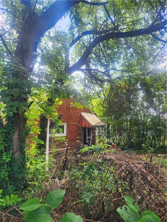 313 Linton St, Mckees Rocks, PA 15136