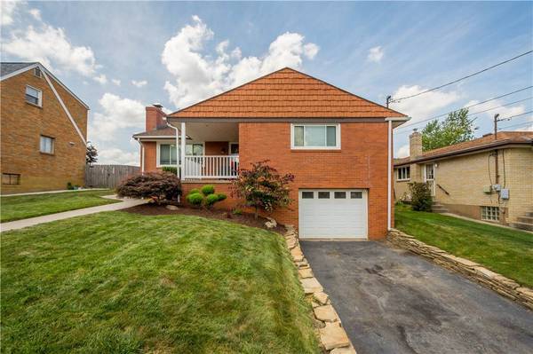 3475 Bench Dr, Baldwin Boro, PA 15236