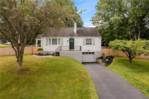 107 Phillips Dr, Peters Twp, PA 15317