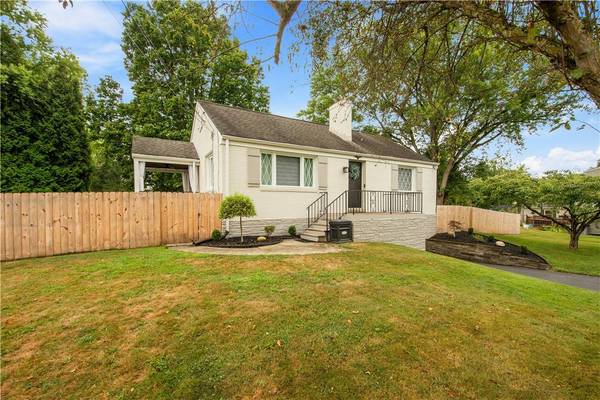107 Phillips Dr, Peters Twp, PA 15317