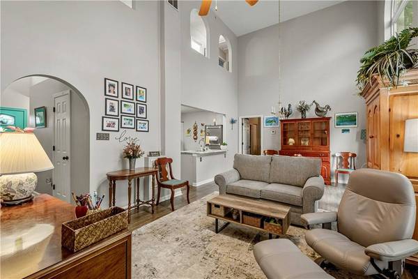 220 Brae Glen Dr, North Strabane, PA 15317