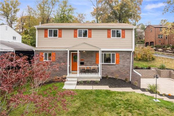 397 Cavan Dr, Pleasant Hills, PA 15236