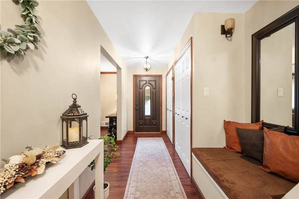 4954 Parkvue Dr, Whitehall, PA 15236