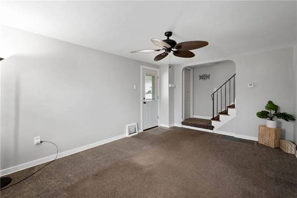 201 Conniston Ave, Bon Air, PA 15210