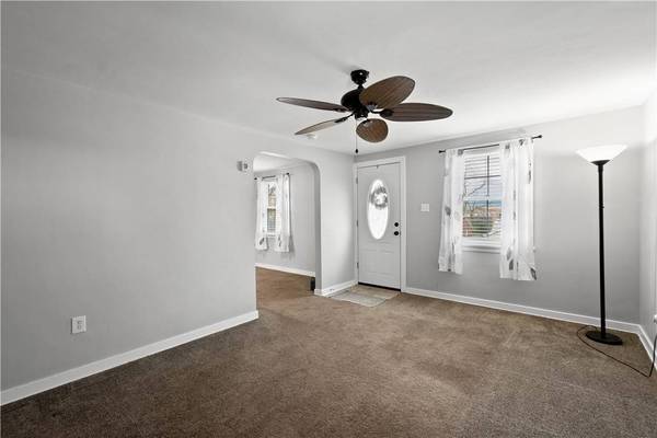 201 Conniston Ave, Bon Air, PA 15210