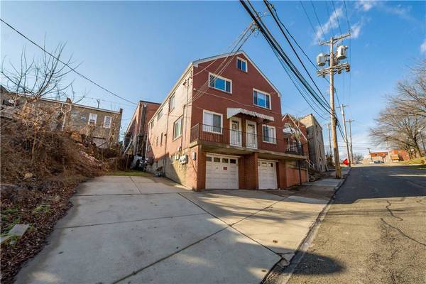 8-10 Pointview Rd, Brentwood, PA 15227