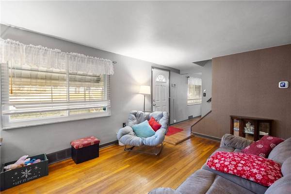 2297 Jacob St, Brookline, PA 15234