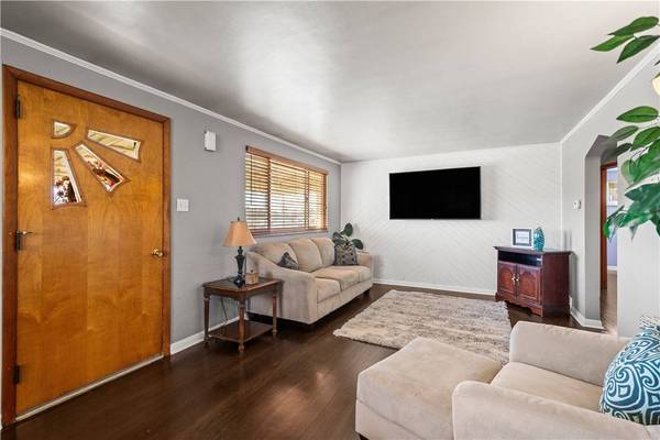 2204 Wilma Dr, Robinson Twp, PA 15108