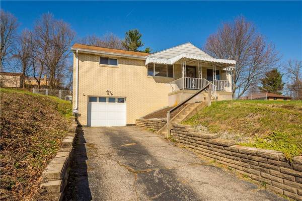 2204 Wilma Dr, Robinson Twp, PA 15108