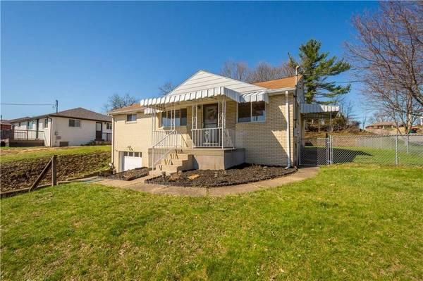 2204 Wilma Dr, Robinson Twp, PA 15108