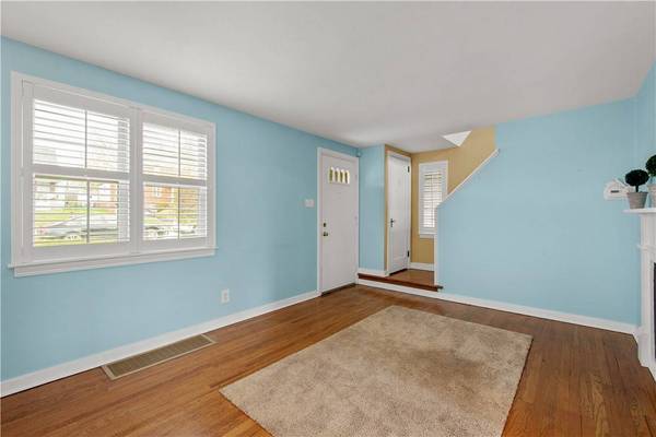 810 Irwin Dr, Baldwin Boro, PA 15236