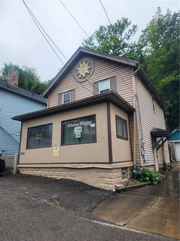 1260 Grove Rd, Castle Shannon, PA 15234