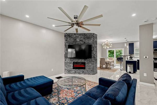 214 N Aiken Ave, Garfield, PA 15206