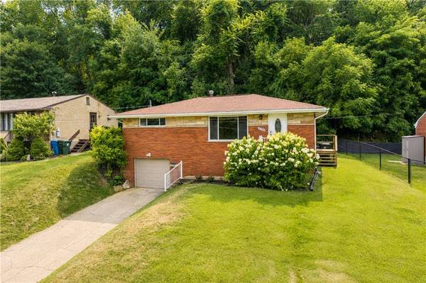 3190 Mayflower Dr