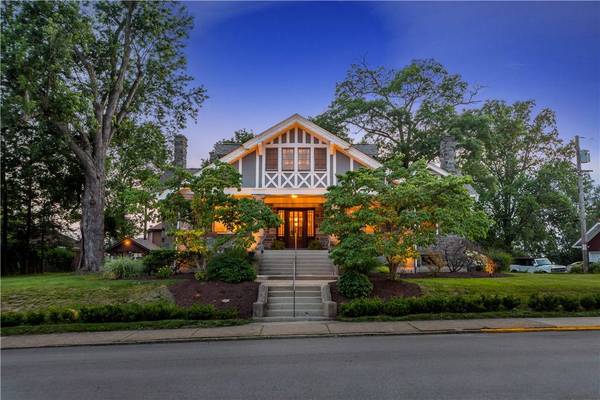 3200 Brownsville Rd, Brentwood, PA 15227